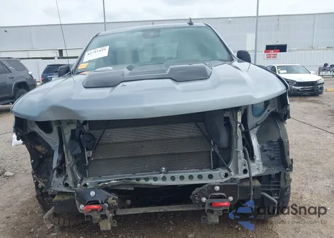 2024 Chevrolet Silverado 1500 4Wd Short Bed Custom Trail Boss z USA, uszkodzony, nr VIN 3GCUDCED0RG315926